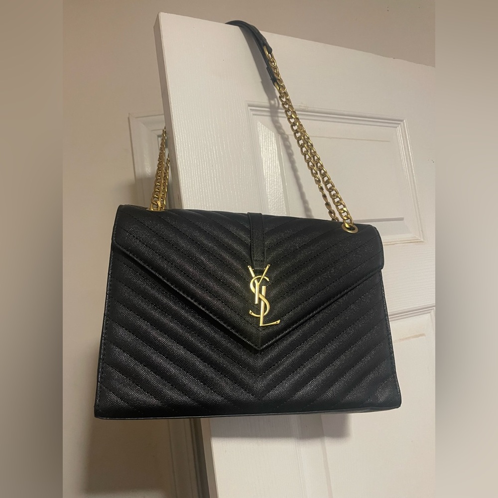 Black Shoulder Bag or could be used as a crossbody